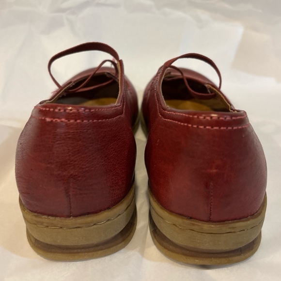 Comfortiva Align women’s red leather slip on loafers shoes - Picture 4 of 8